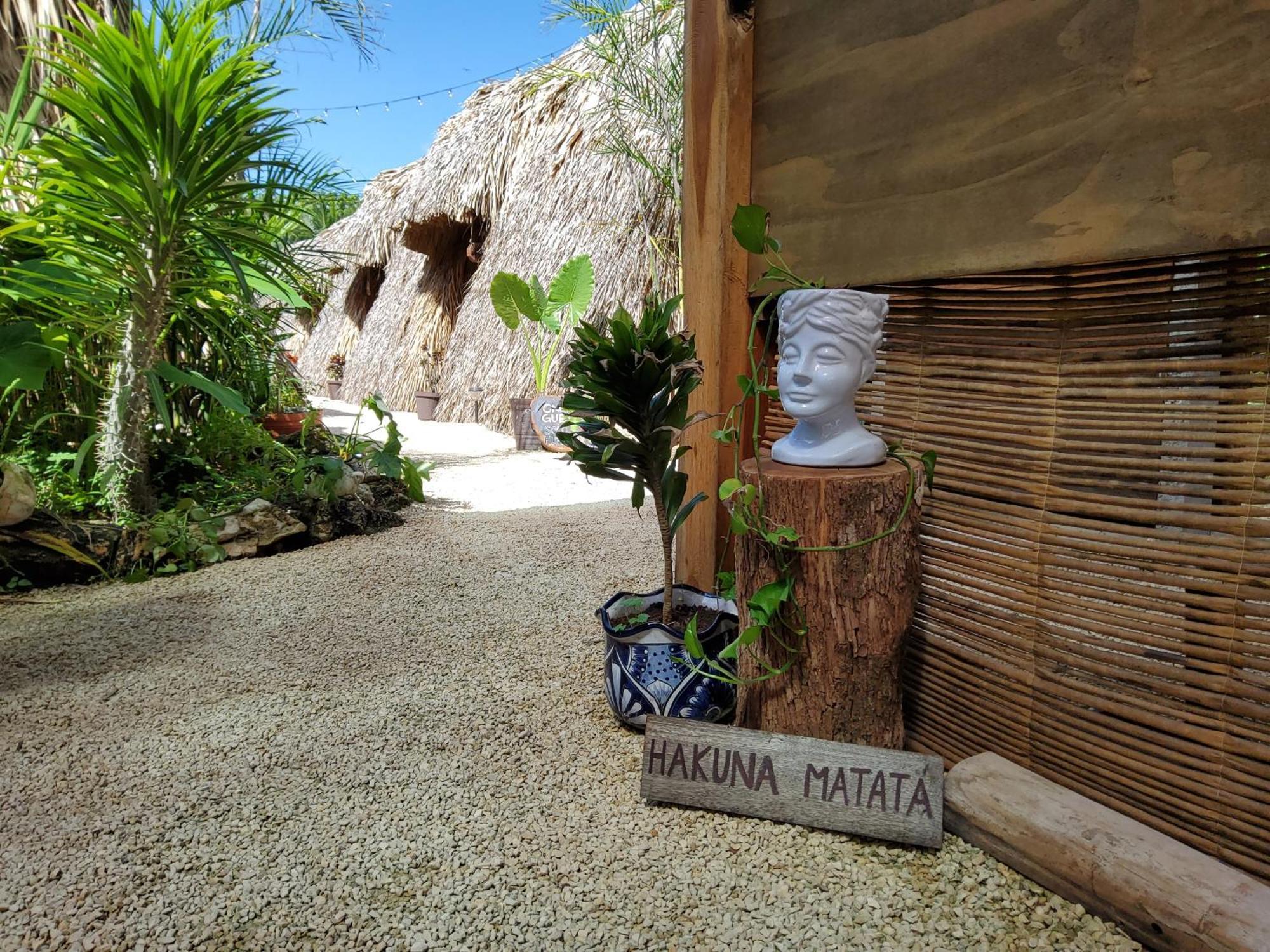Hakuna Matata Glamping บากาลาร์ ภายนอก รูปภาพ